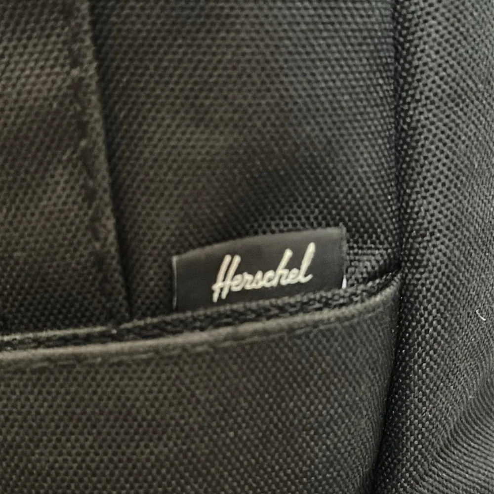 Herschel Supply Company discover sleek